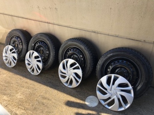 ホンダ　フリード　スタッドレス　タイヤホイールセット
