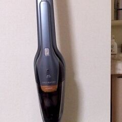 ELECTROLUXスティッククリーナースタンダードモデル　　Z...