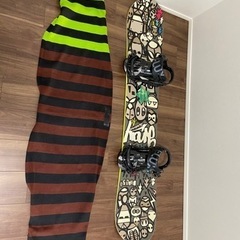 スノーボード★総額10万円のものを2万円でお譲りします★の画像
