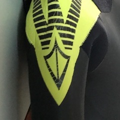 ウェーブウォーリアーズセミドライウェットスーツの画像