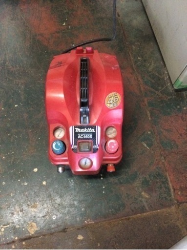 マキタ　エアコンプレッサー