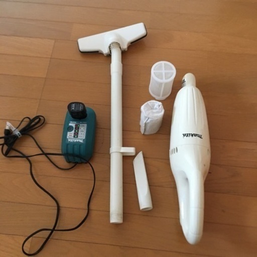 マキタ　コードレス掃除機　予備バッテリー付き