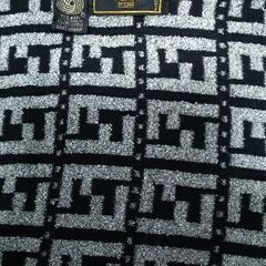 フェンディマフラーの画像