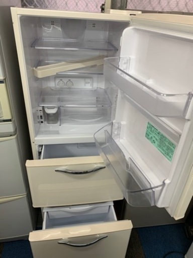 ㊗️3枚ドアノンフロン冷凍冷蔵庫㊗️自動製水出来ます?配達可能