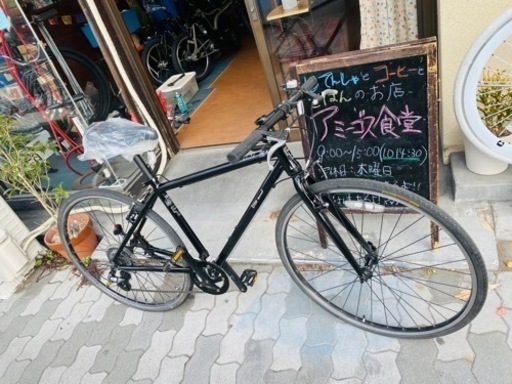 中古のクロスバイク。前後タイヤなど新品交換済み。7段変速