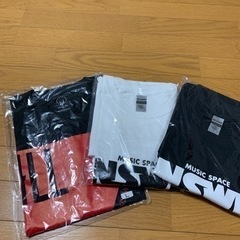 新品未開封　Ｔシャツ　差し上げます。