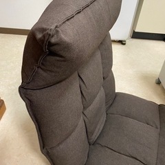（お話中）ニトリ　座椅子の画像