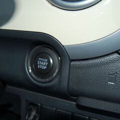 ☆自社ローンもOK☆車検ﾀｯﾌﾟﾘ！人気のｱﾙﾄﾗﾊﾟﾝ入庫しました！4WDモデルで雪道なども安心☆の画像