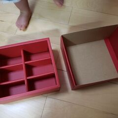 カニ缶6コが入っていた箱　　の画像