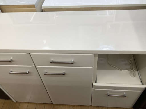 ニトリ　キッチンカウンター　ホワイト