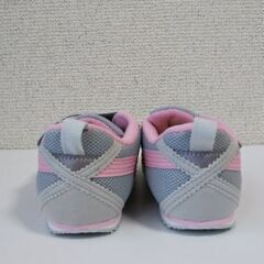 アシックスキッズシューズ15.5  未使用の画像