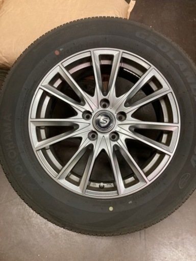 只今お話し中です。是非ご検討下さい。225/65 R17  山あり夏タイヤ&美品ホイールセット