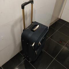 （取引中）BON VOYAGEスーツケースの画像