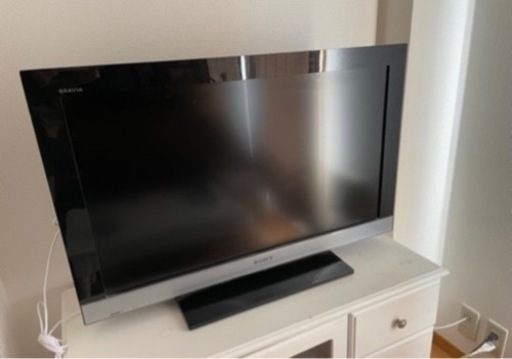 テレビ　32型