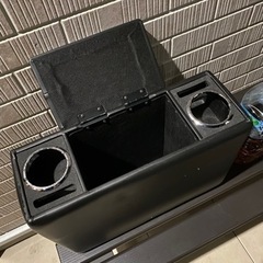 センターコンソールボックスの画像