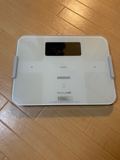 OMRON HBF-252F 白　体重計　体組成計