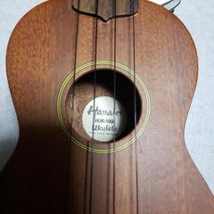 ウクレレ　楽器　飾りものでは有りません！の画像