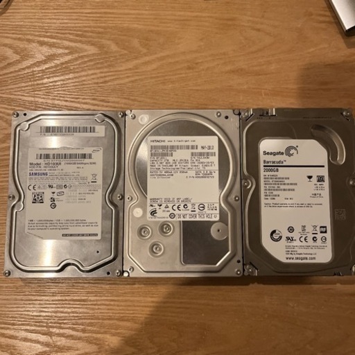 3.5インチ ハードディスク３台５TB（2TB+2TB+1TB ）