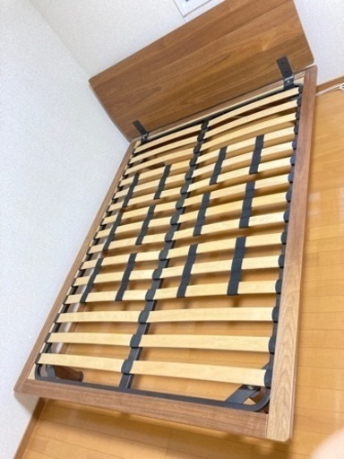 無印良品 ダブルベッド ウォールナット ヘッドボード 木製脚