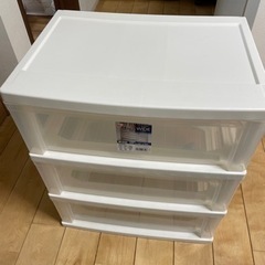 全部一度に引き取っていただける方 テレビ台・イス・デロンギ・除湿機・折りたたみテーブル等の画像