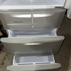 SANYO ５ドア冷凍冷蔵庫　格安で！の画像