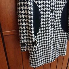 千鳥格子が可愛いクラシカルなチェスターコートの画像