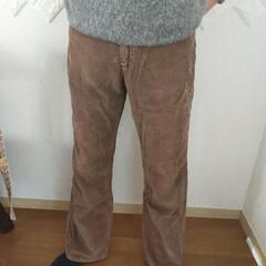 茶色 コーデュロイパンツ