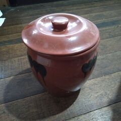 壺　蓋付き