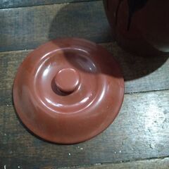 壺　蓋付きの画像