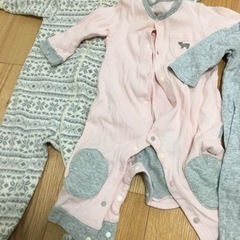赤ちゃん　ロンパースの画像