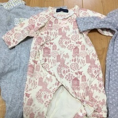 赤ちゃん　ロンパースの画像