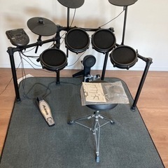 電子ドラム　ALESIS NITRO MESH KIT