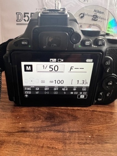 Nikon D5500 AF-S NIKKOR 18-55mm f/3.5-5.6G