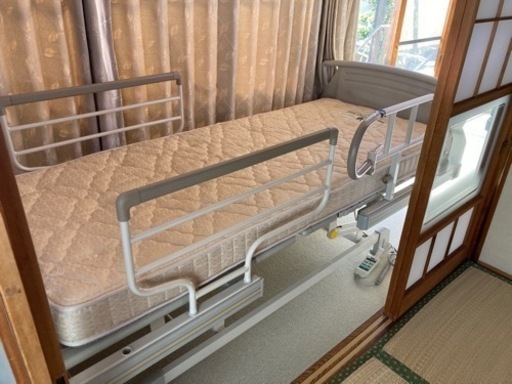 介護用リクライニングベッド