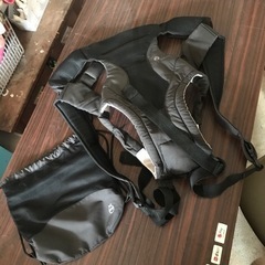 【お取り置き中です】コンビ　ニンナナンナの抱っこ紐　おんぶひも　...