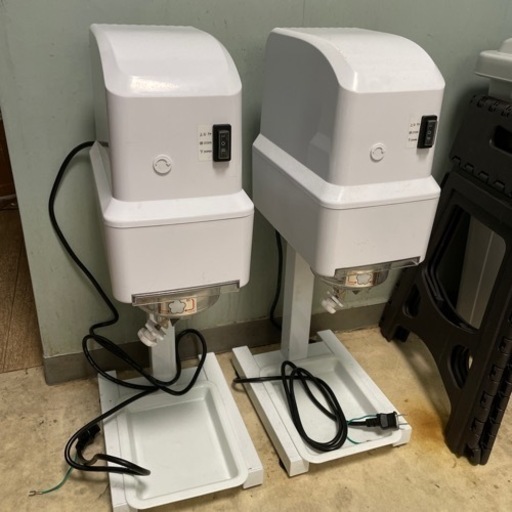 美品電動カキ氷機一台