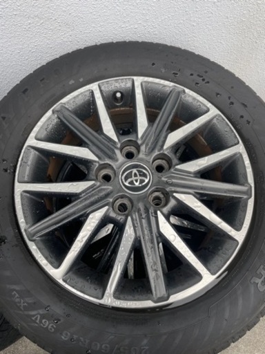 ヴォクシー80純正ホイール・タイヤ