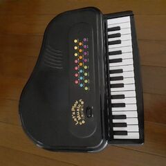 値下げ！ミニピアノ　TOYROYAL
