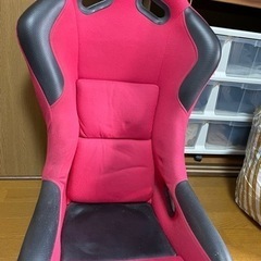取引中。車のフルバケットシート