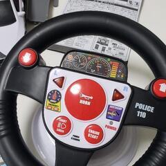 とうんてんしゃお   パトカーの画像