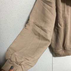 新品未使用タグ付き　パーカーの画像