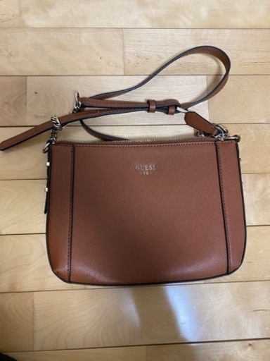 GUESS ショルダーバッグ