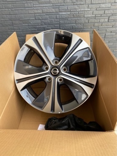 日産キックス　新車外しアルミホイール　4本セット