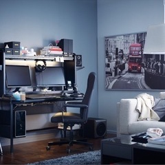 IKEA イケア FREDDE ゲーム用 パソコン用　デスク 1...