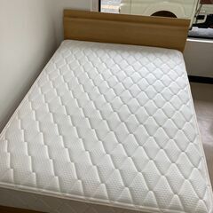 Francfranc　ダブルベッド　ユスタ