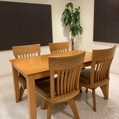 土曜日処分します。ダイニングテーブルセット