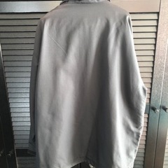 黒のFIRST DOWNのジャンパーの画像
