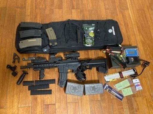 マルイ　次世代M4 CQB-R 付属品多数！