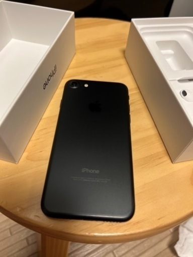 iPhone7 32G 色マッドブラック