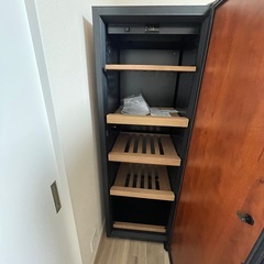 ☆希少　美品　大容量ワインセラー　Dometic ドメティック　2009年製　完動品　鍵2個　CS200D 木目の画像